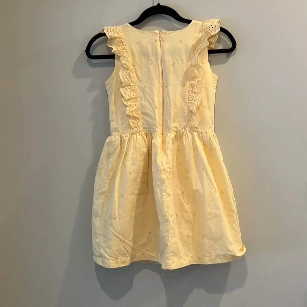 GAP Kids - Eyelet ruffle dress - girls summer dress.  Size large. Yellow.